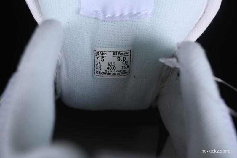 Vans Classics Knu Skool Chunky Tongue Retro Sneakers in Grey White - VN0009QCYF9