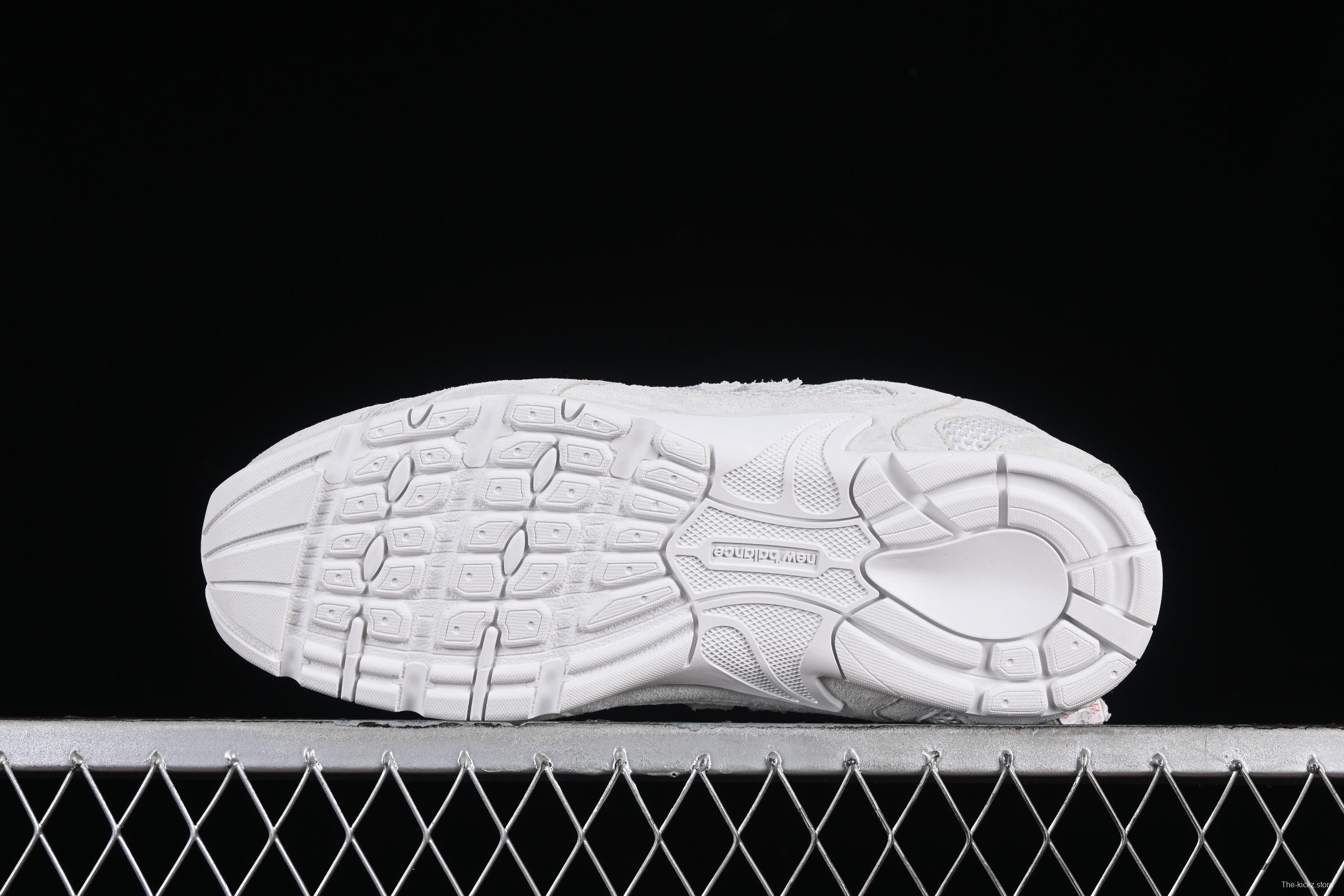 MiuMiu x New Balance 530 Series Low-Top Classic Retro Casual Running Shoes - 55655 White