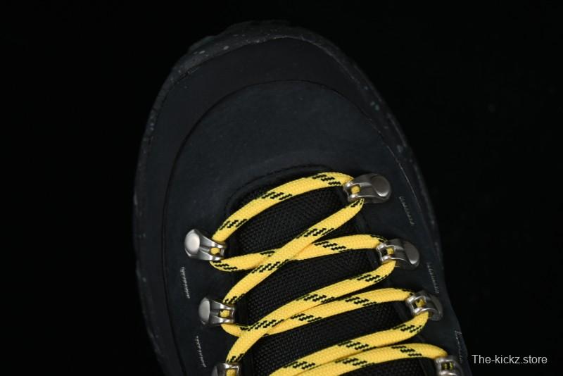 HOKA ONE ONE Tor Summit Low-Top Running Shoes with Geometric Cushioning for Stability and Traction - 1147952 BBLC