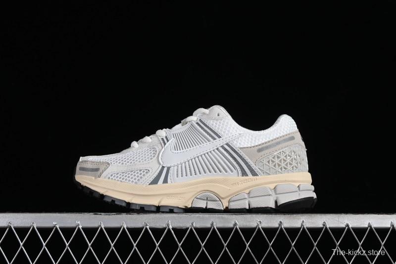 Nike Zoom Vomero 5 Retro Casual Running Shoes with EVA Lightweight Cushioning - HF0731-007