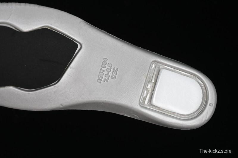 Nike SB Dunk Low "Mummy" Skateboarding Shoes with Mummy-Inspired Design - DM0774-111