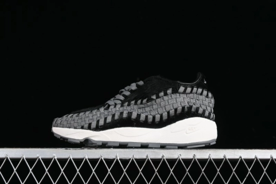 Nike Air Footscape Woven Asymmetrical Weave Slip-Resistant Low-Top Lifestyle Sneakers - FB1959-001