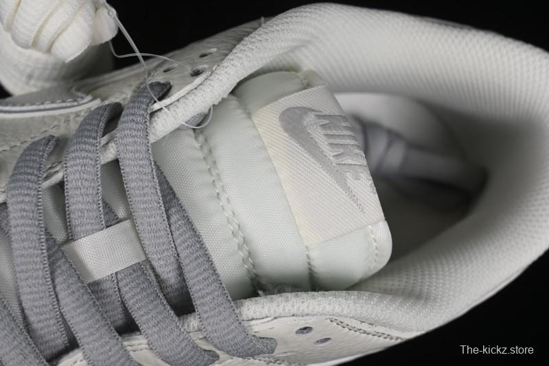 Nike SB Dunk Low Supreme x THE NORTH FACE Skate Shoes - BM0234-502