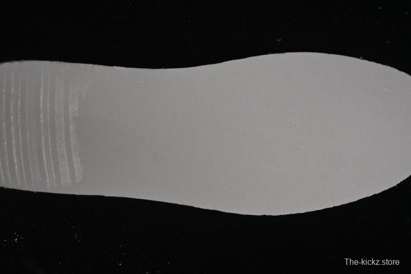 Nike SB Dunk Low Supreme x Stussy Triple Collaboration - Off White Green Swoosh Anniversary Custom Low-Top Casual Sneakers - SJ2068-303