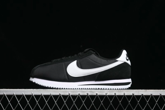 Nike Classic Cortez Leather Retro Running Shoes - HF0263-001