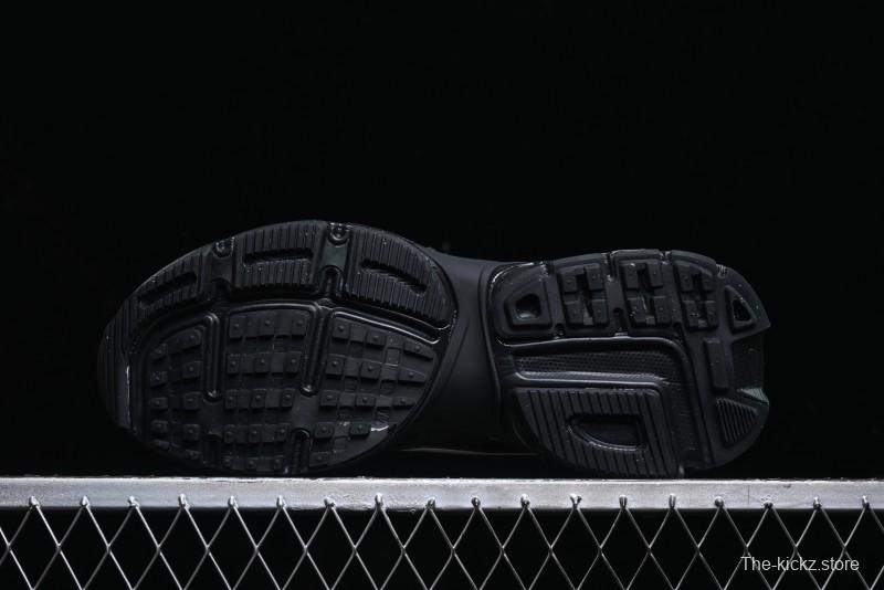 Nike Runtekk V2K Low-Top Retro Running Shoes with Cushlon Foam and Distressed Midsole - HQ1582-001