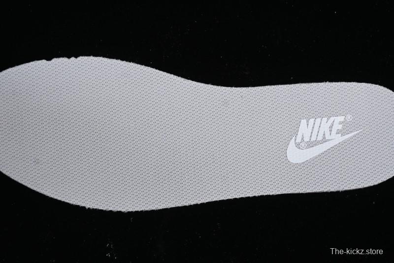 Nike Dunk Low SB Casual Sneakers with Deconstructed Laces and Ribbon Bow Design - DH9765-102