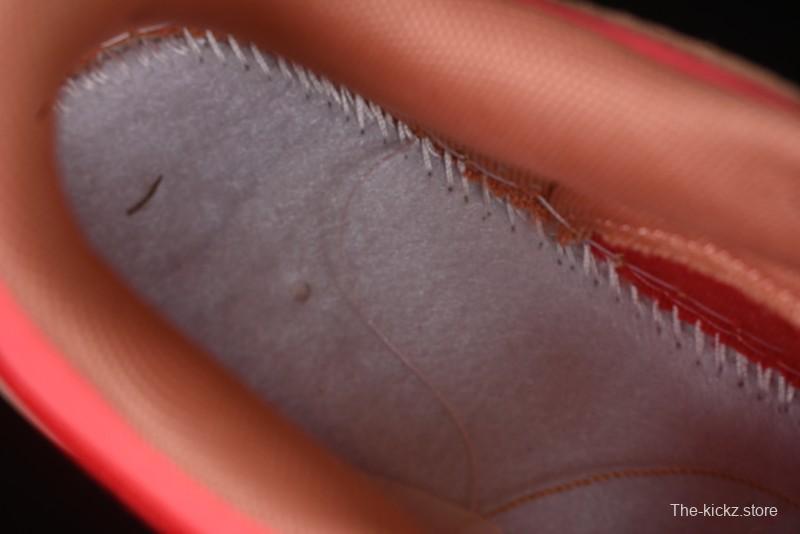 Nike Clot x Dunk Low SB 'What The' Casual Sneakers with Silk, Terracotta, and Holographic Elements - FN0316-999