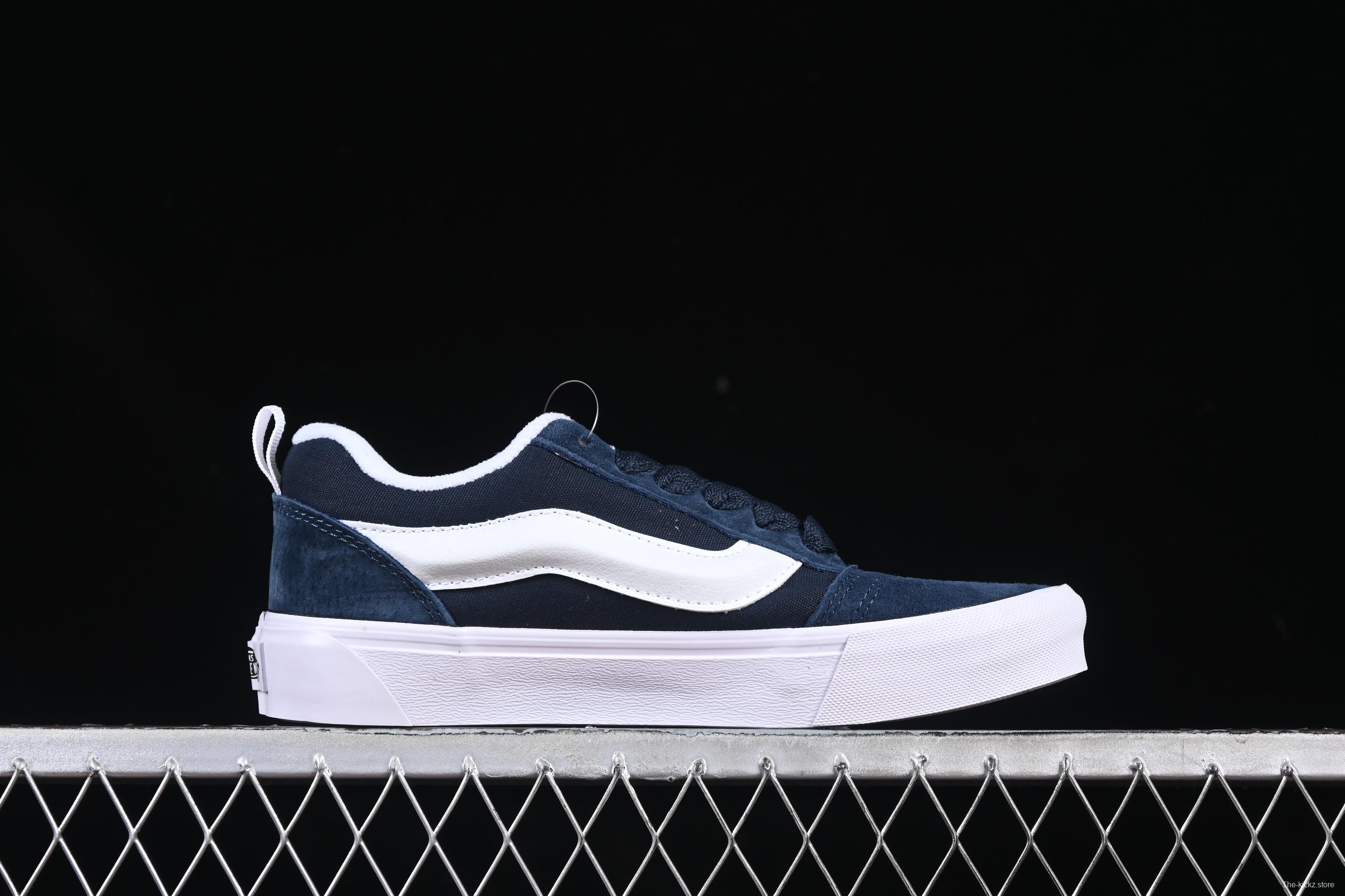Vans Knu Skool Low-Top Retro Chunky Sneakers - VN000D6CJBL