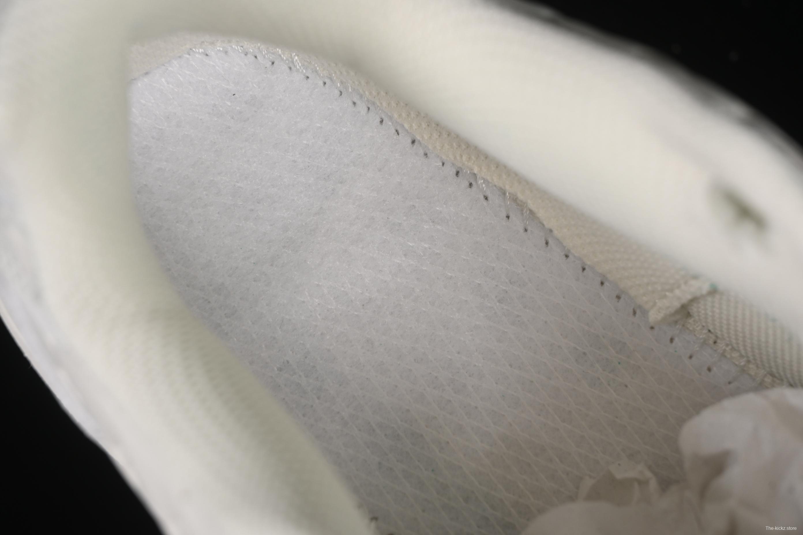 New York Yankees MLB Bigball Chunky Embo Monogram Platform Sneakers - 3ASXE015N50WHS