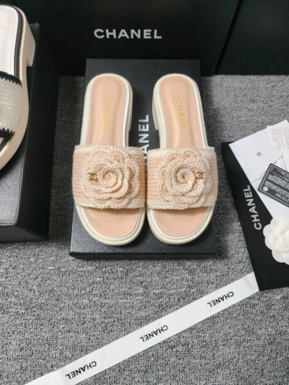 2025 Women Chanel Beige Fabric Slippers CC Logo LY00000