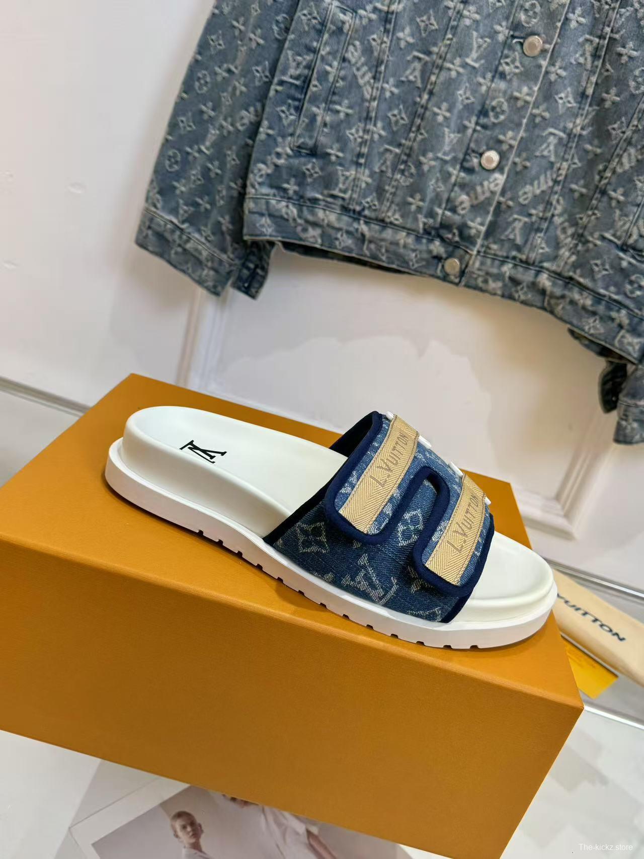 2025 Slippers Louis Vuitton Blue Canvas Slippers LY