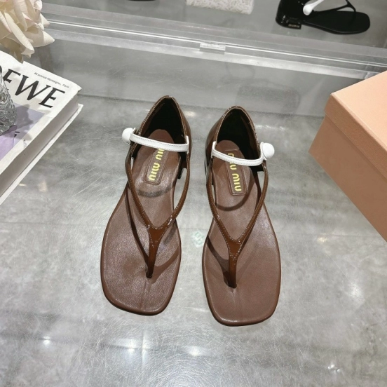 2025 Women Miu Miu Brown Leather T-Strap Flat Sandals KFY00289(F)