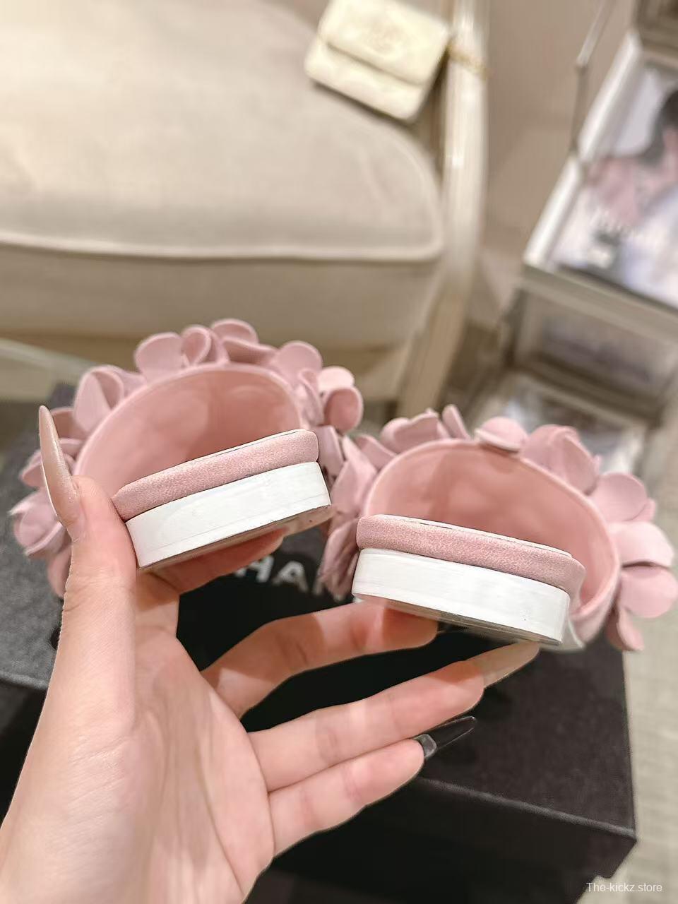 2025 Women Chanel Pink Suede Slippers Floral B2032-2