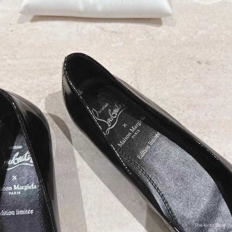 2025 Women MM6 Black Patent Leather Tabi Ballet Flats KFY00280