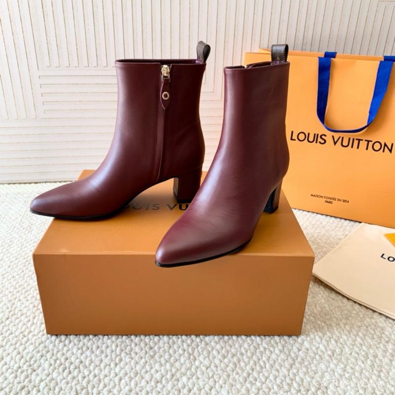 2024 Women Louis Vuitton Burgundy Leather Ankle Boots MJ00410