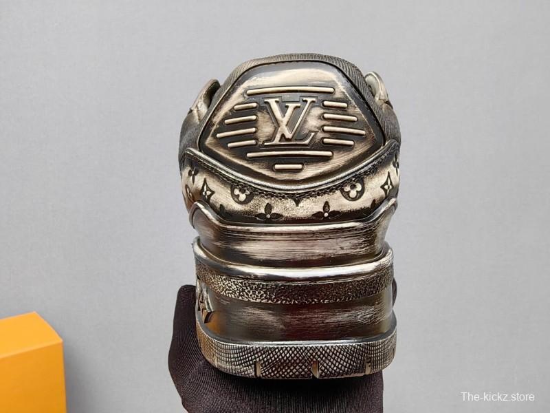 2025 Unisex Louis Vuitton Black White Leather Trainers KFY00510