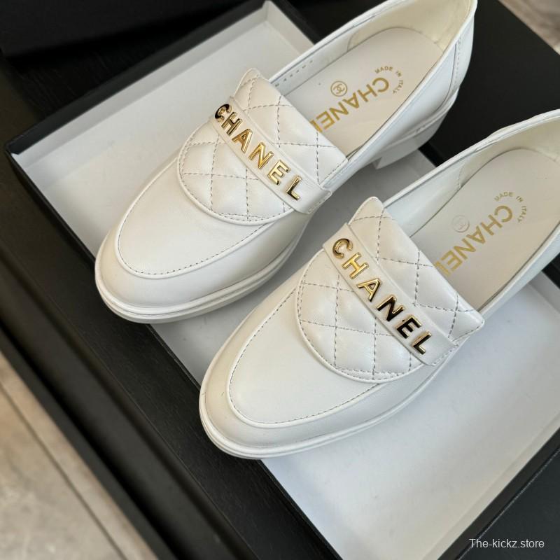 2025 Women Chanel White Leather Loafers KFY00310