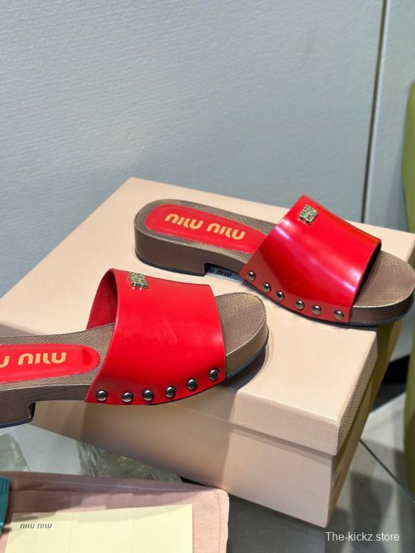 2025 Women Miu Miu Red Leather Slippers