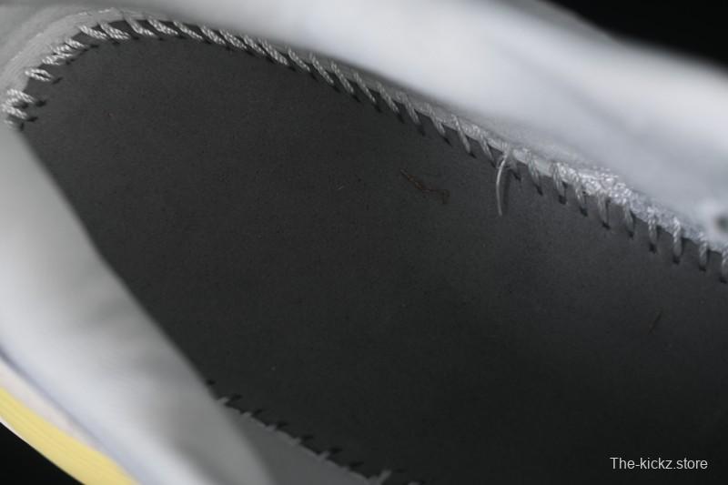 Nike Air Zoom Vomero 18 Cushioned Running Shoes - IH3634-099