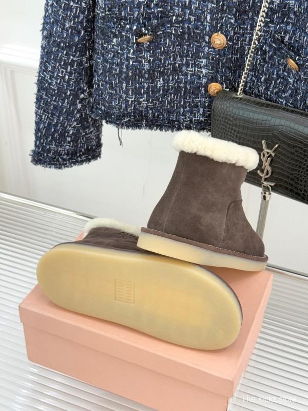 Miu Miu Retro Shearling Platform Snow Boots - KFY00300