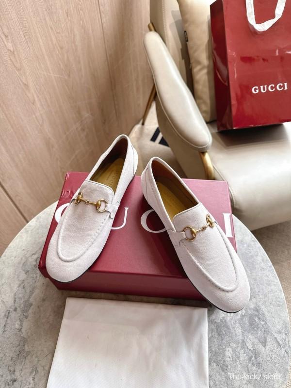 Gucci 1919-10 Leather Loafers with Horsebit Detail - LY00310