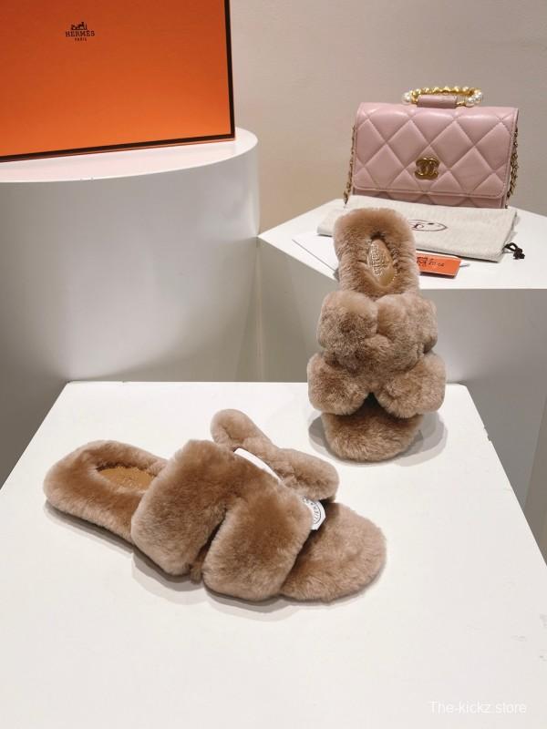 Hermès 2025 SS Love Fur Slippers Flat Sole - LY00240